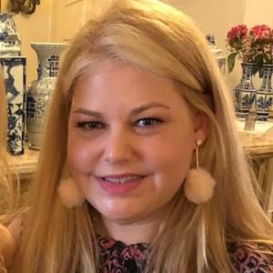 Meet your Posher, Christina